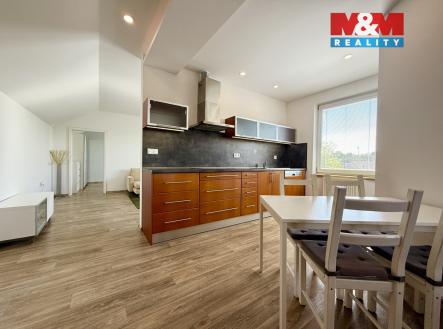 Pronájem bytu, 3+kk, 80 m²