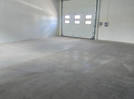 Pronájem skladovací prostor, 104 m²