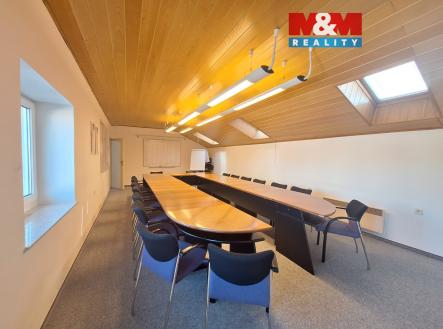 Pronájem kanceláře, 97 m²