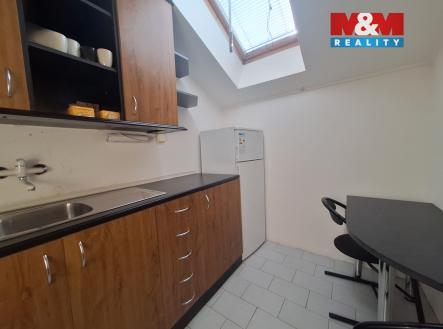 Pronájem kanceláře, 97 m²