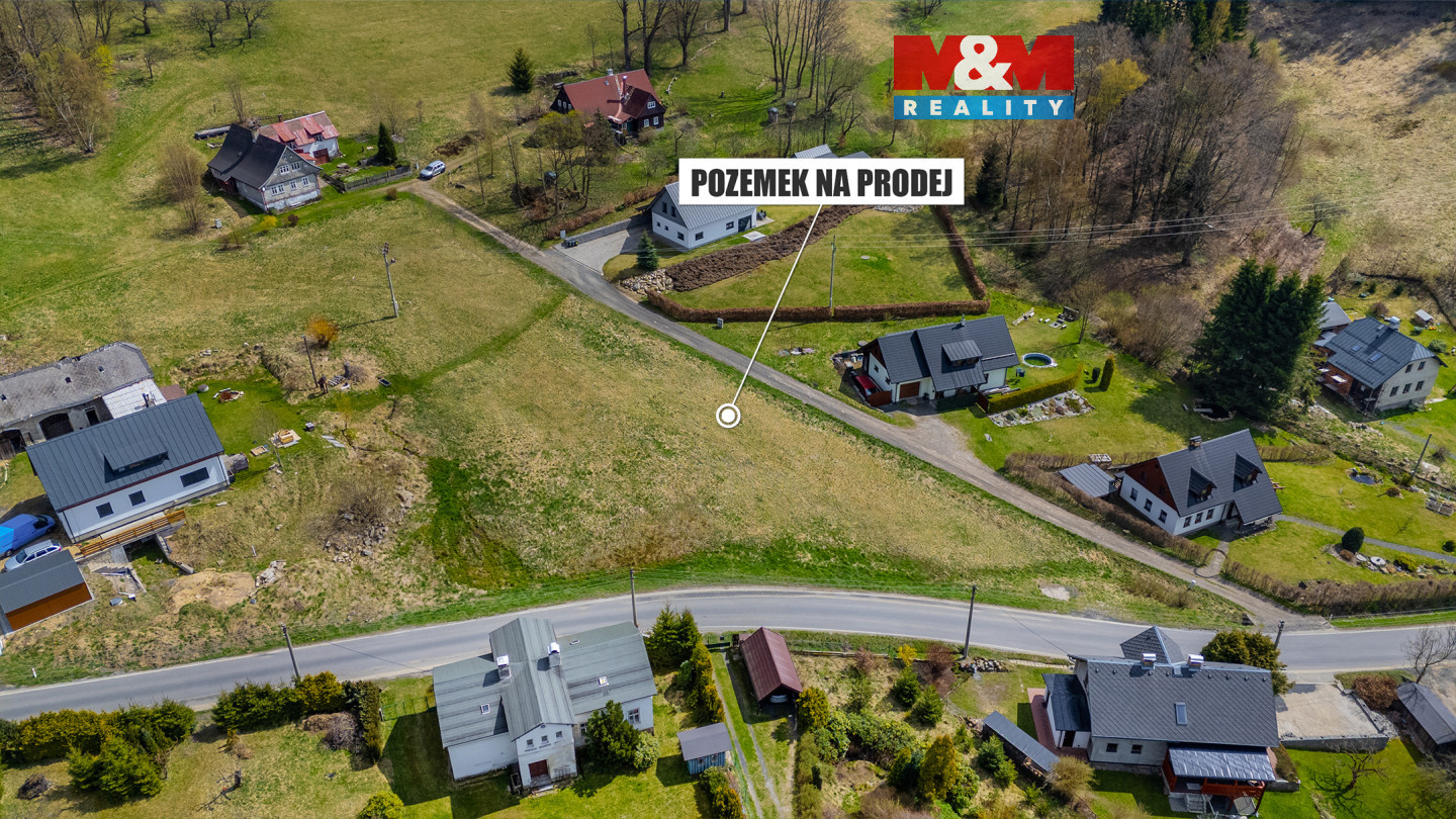 Pohled na pozemek