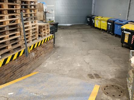 Pronájem obchodní prostor, 185 m²