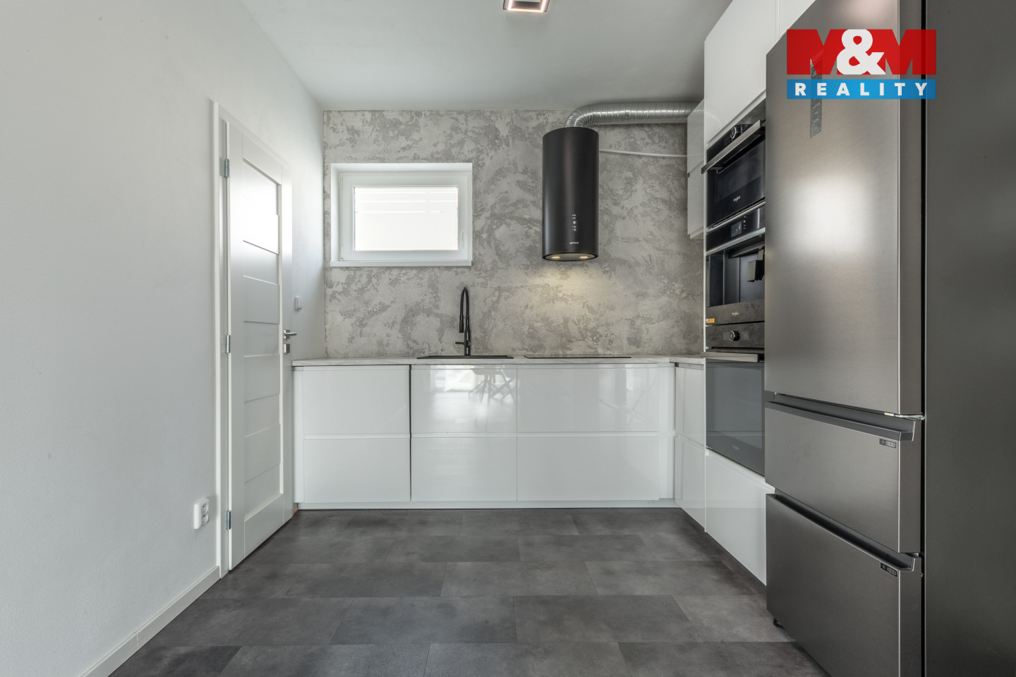 Obývací pokoj + KK