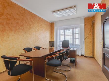 Pronájem kanceláře, 66 m²