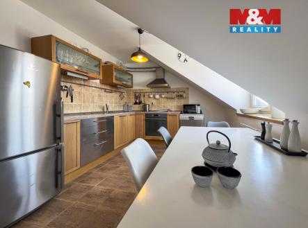 Pronájem bytu, 4+1, 93 m²