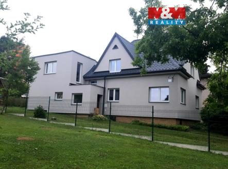 Pronájem kanceláře, 270 m²