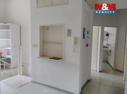 Pronájem obchodní prostor, 189 m²