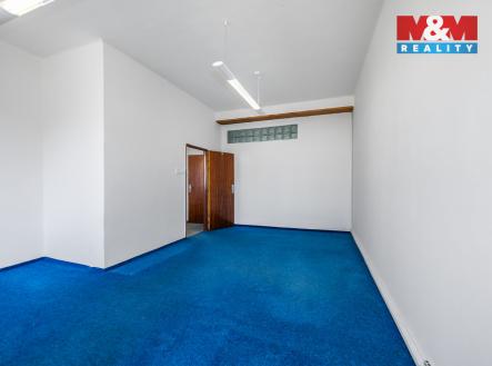Pronájem kanceláře, 211 m²