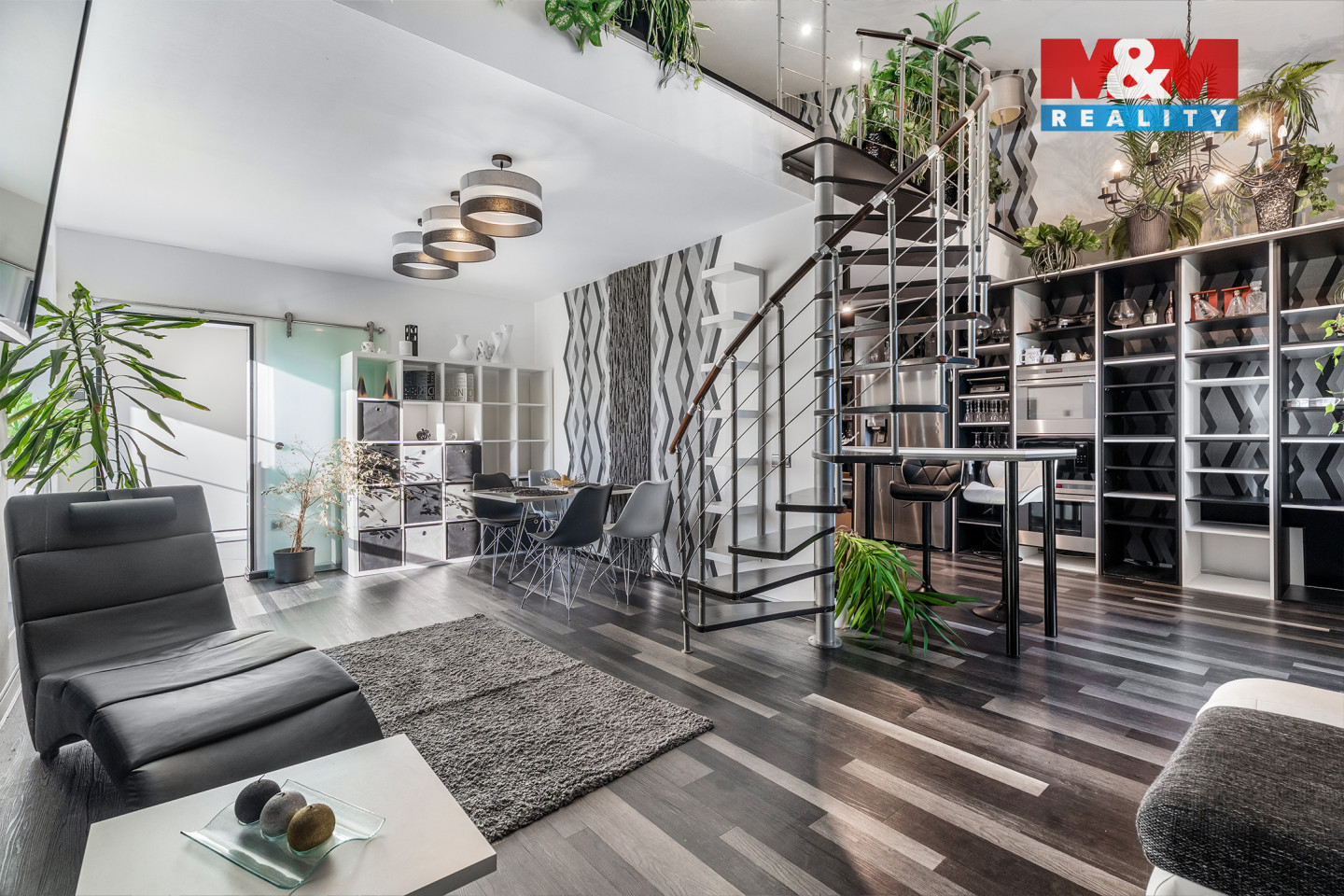 Obývací pokoj + KK