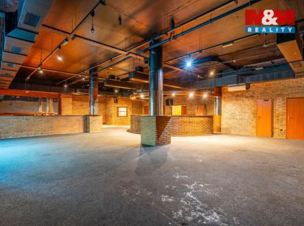 Prodej obchodní prostor, 324 m²