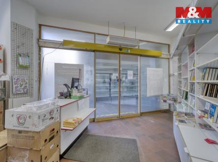 Pronájem obchodní prostor, 304 m²