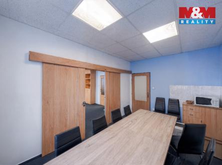 Pronájem kanceláře, 73 m²