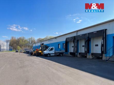 Pronájem skladovací prostor, 820 m²