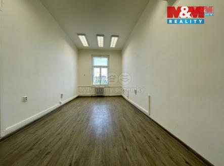 Pronájem obchodní prostor, 18 m²
