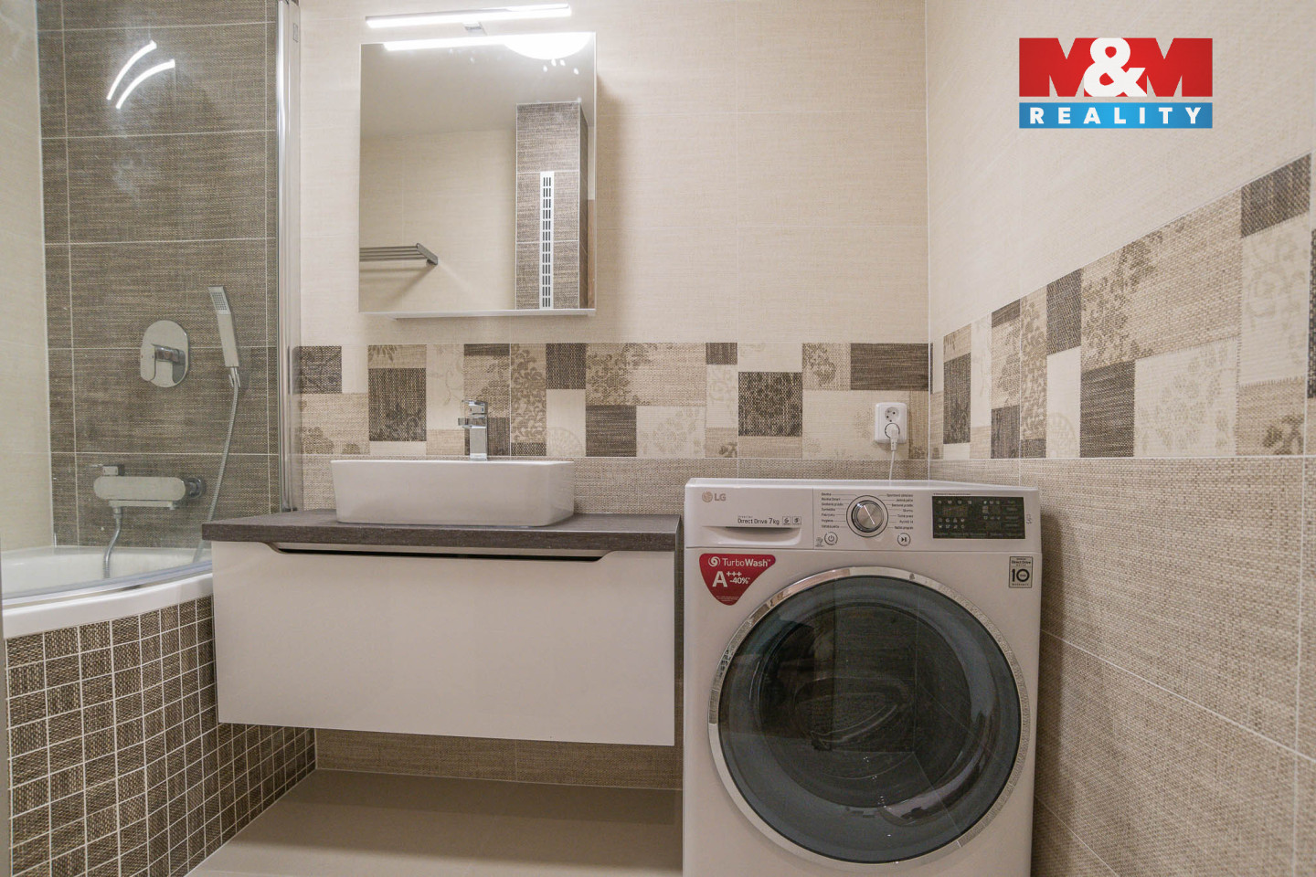 untitled (4 of 17).jpg