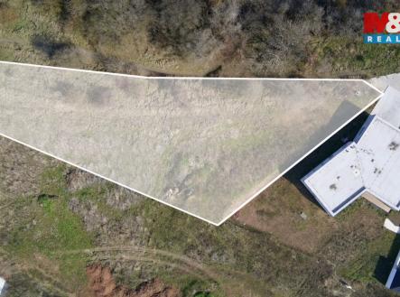 Prodej pozemku pro bydlení, 1 710 m²