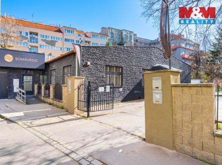 Pronájem kanceláře, 65 m²