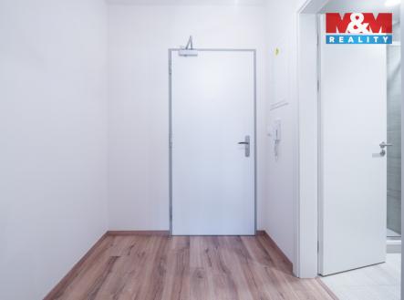 Pronájem bytu, 1+kk, 35 m²
