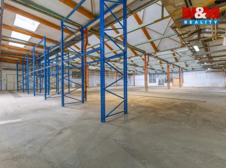 Pronájem skladovací prostor, 850 m²