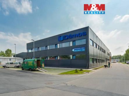 Pronájem kanceláře, 365 m²