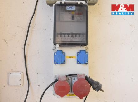 Pronájem skladovací prostor, 117 m²