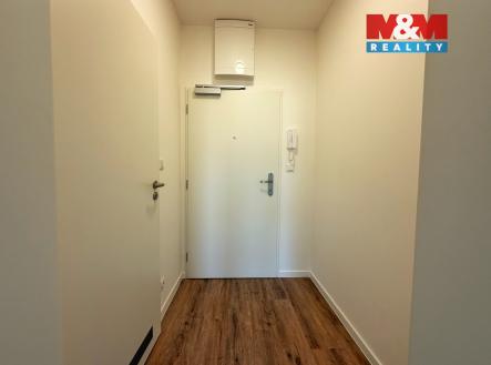 Pronájem bytu, 1+kk, 27 m²