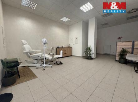 Pronájem obchodní prostor, 48 m²