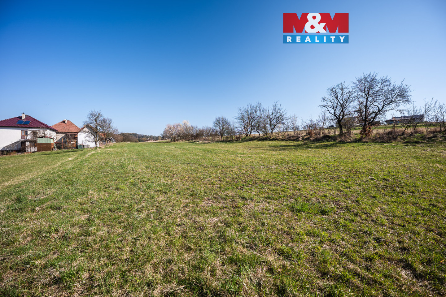 web_015_20260403_MM_Reality_pozemek_Zadverice.jpg