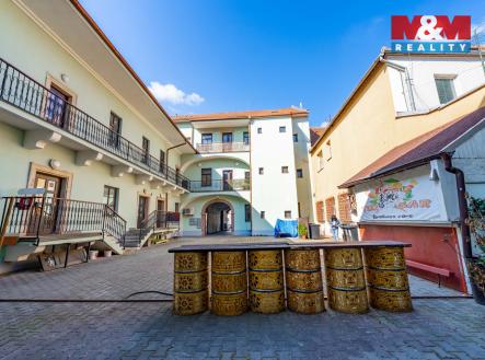 Pronájem obchodní prostor, 68 m²