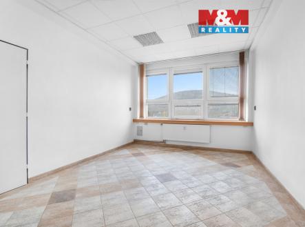 Pronájem kanceláře, 247 m²