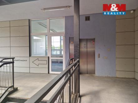 Pronájem obchodní prostory, 27 m²