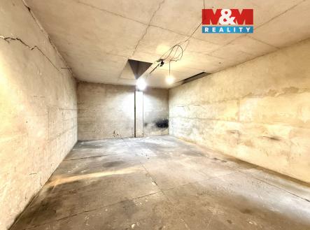 Pronájem skladovací prostor, 150 m²