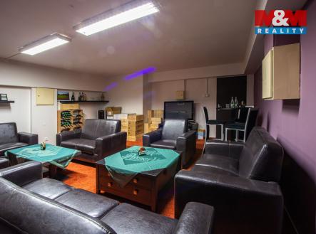 Pronájem obchodní prostor, 1 230 m²