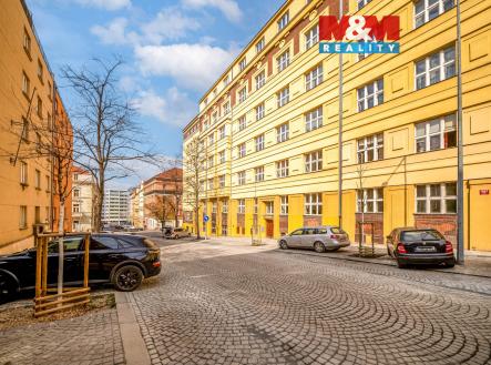 Prodej bytu, 2+1, 90 m²