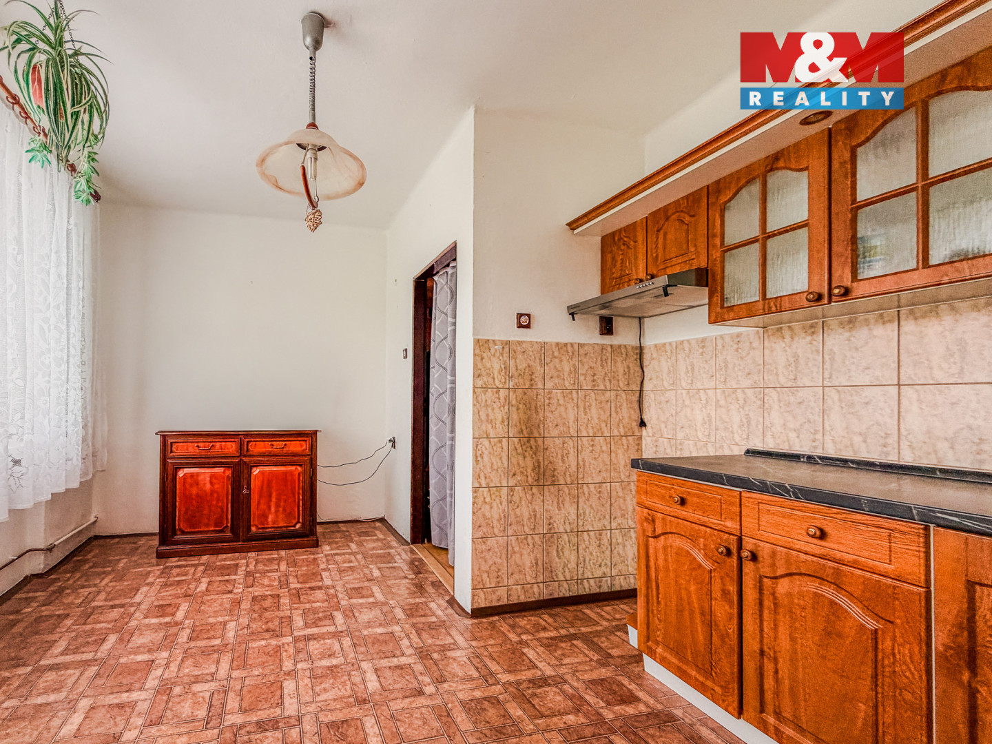 kuchyně s jídelním koutem