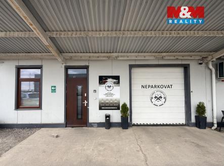 Pronájem obchodní prostor, 122 m²