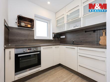 Prodej obchodní prostor, 180 m²