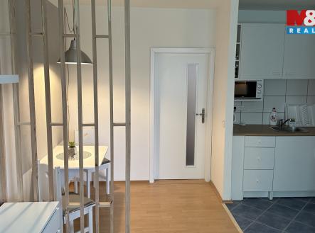 Pronájem bytu, 1+kk, 32 m²