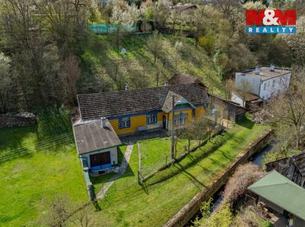 Prodej pozemku pro bydlení, 1 242 m²
