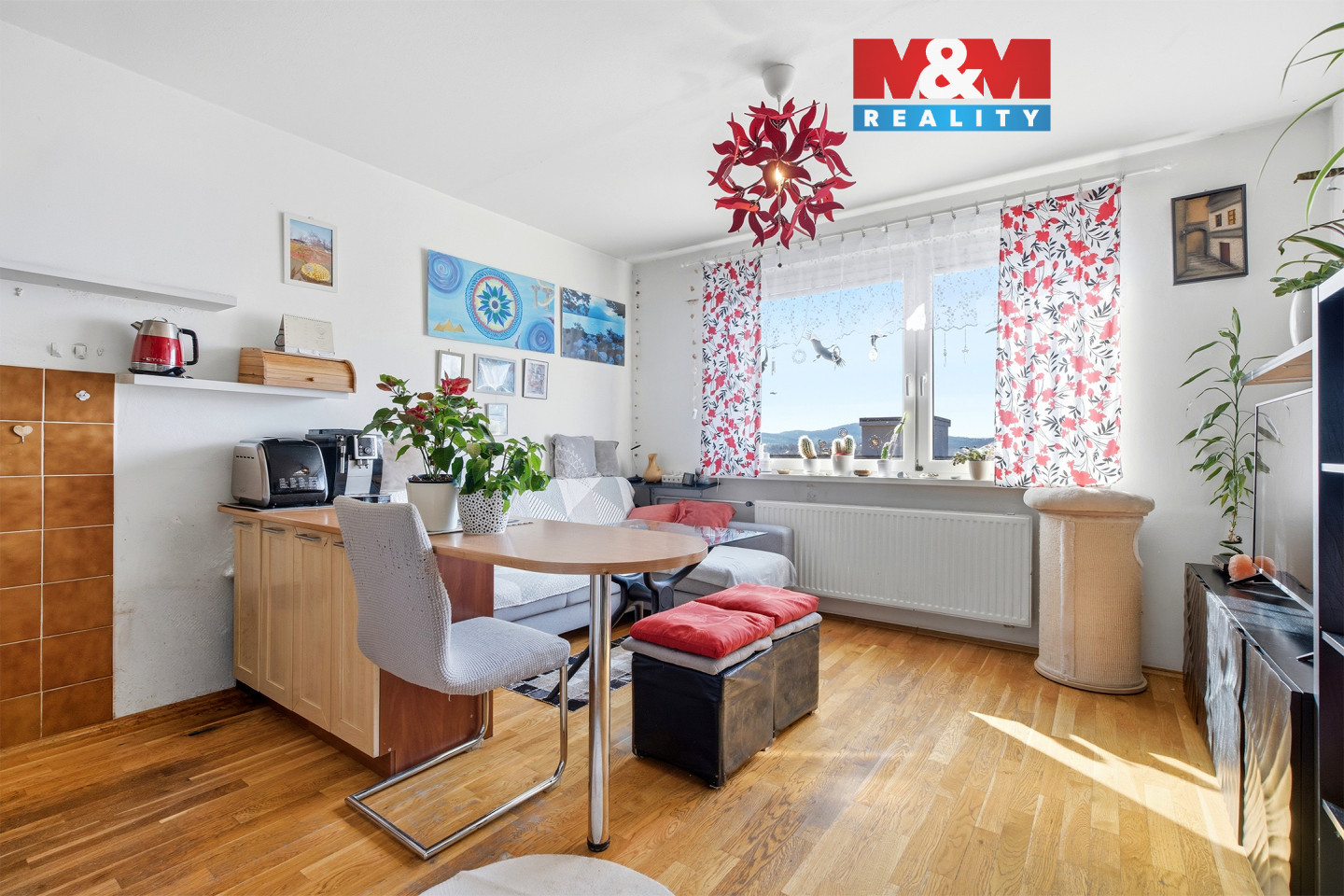 Obývací pokoj + KK