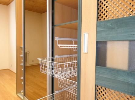 Pronájem bytu, 2+1, 60 m²