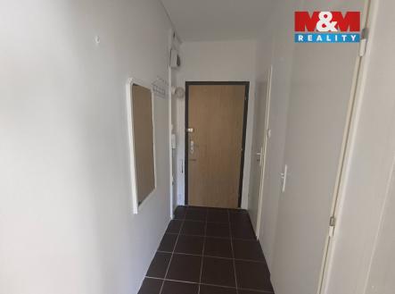 Pronájem bytu, 1+kk, 32 m²