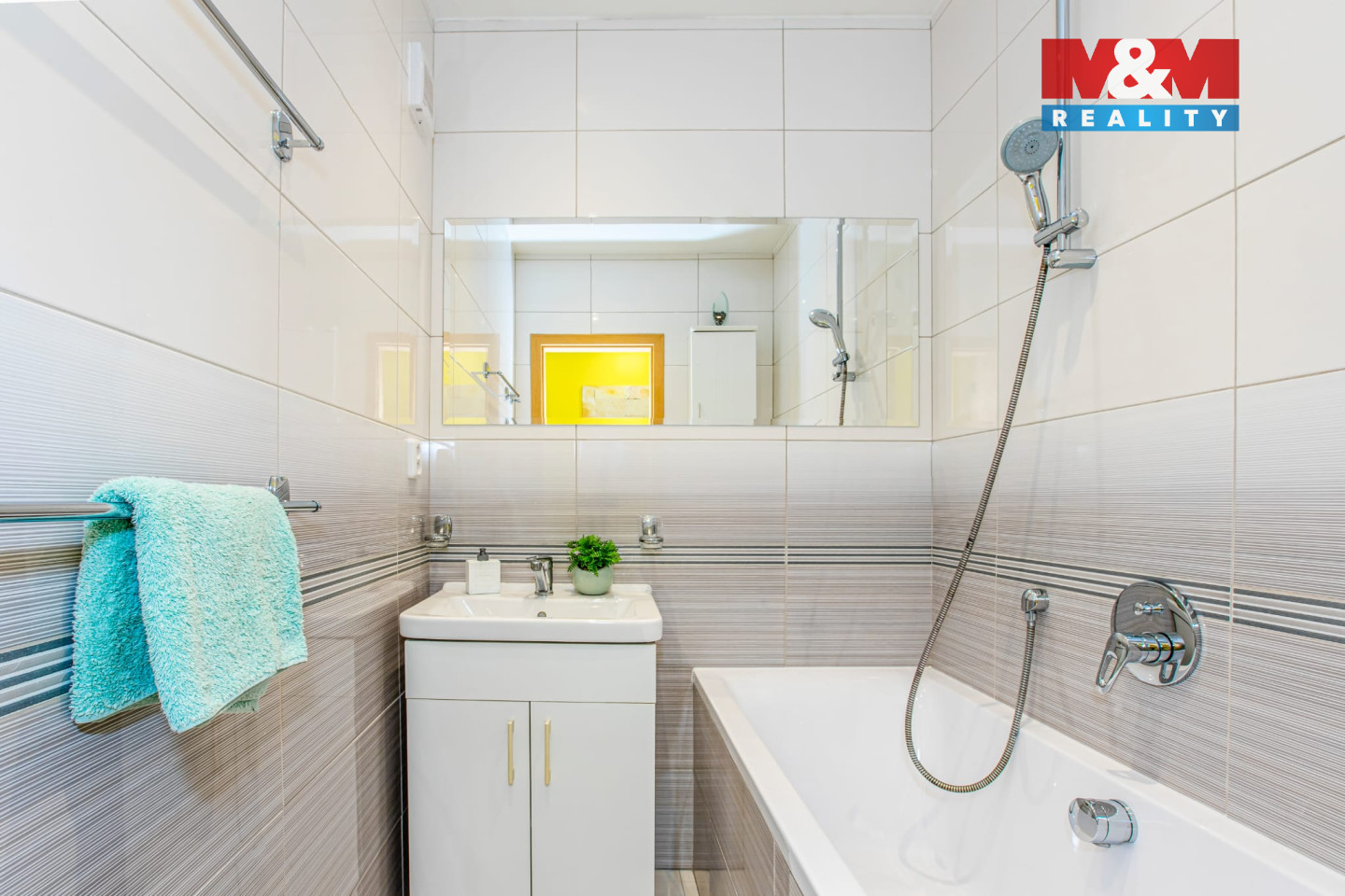 WhatsApp Image 2026-04-21 at 14.36.28 (2).jpeg