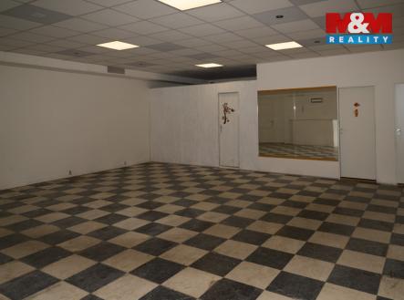Pronájem obchodní prostor, 200 m²