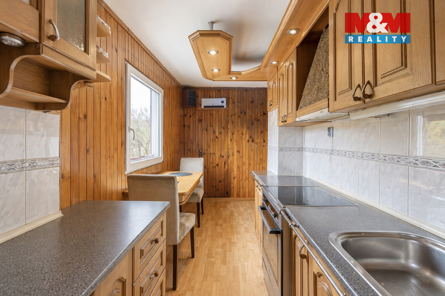 hf_20260424_074458_e99d04a6-eea3-46fa-a454-c0d3a2633ed2 kopie.jpg