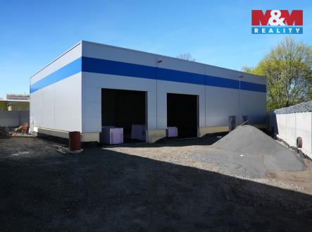 Pronájem skladovací prostor, 2 100 m²