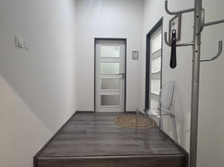 Pronájem obchodní prostor, 40 m²