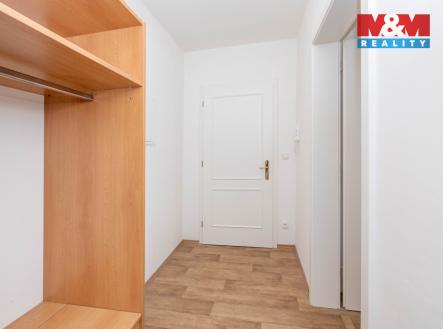 Pronájem bytu, 1+kk, 32 m²