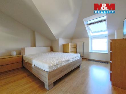 Pronájem bytu, 2+kk, 62 m²
