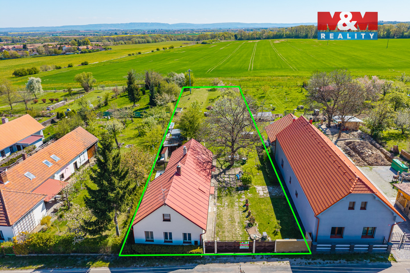 dům s pozemkem